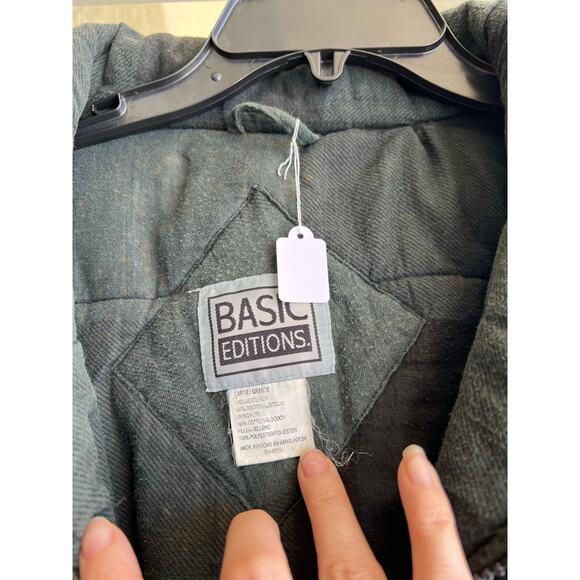 Vintage 1990’s Basic Edition plaid puffer vest size L - Picture 2 of 3